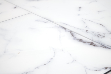 VERTIGO stół rozkładany, blat - biały marmur, nogi - czarny